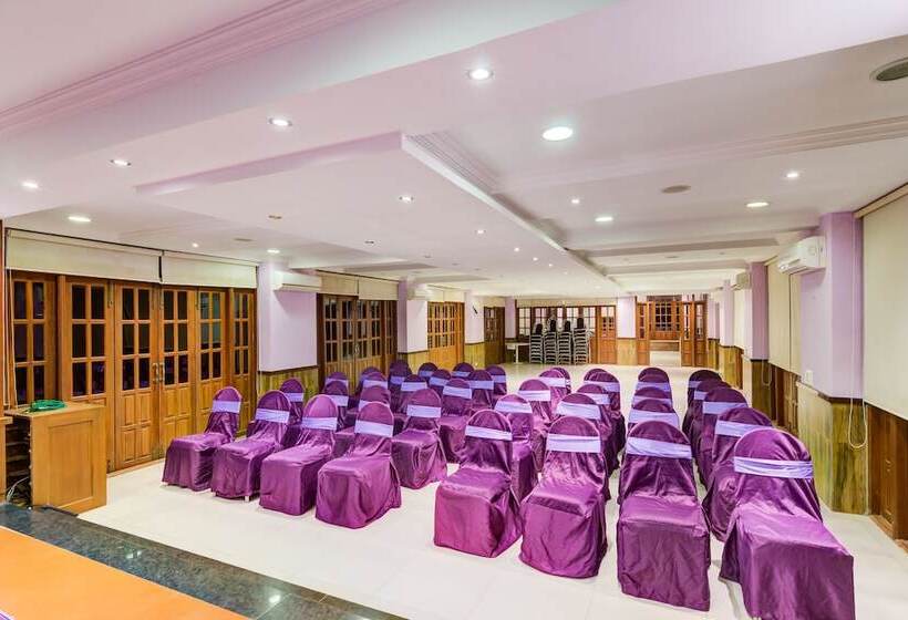 ホテル Shantai By The Lake