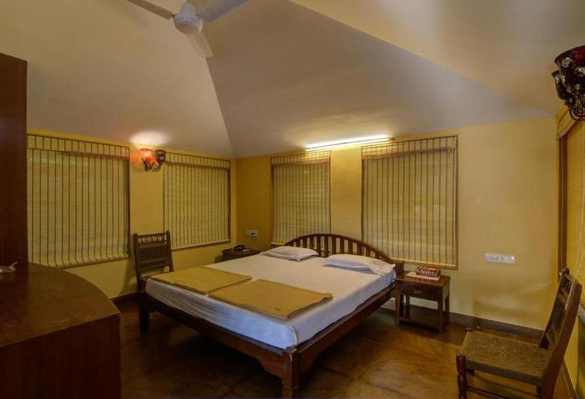 ホテル Shantai By The Lake