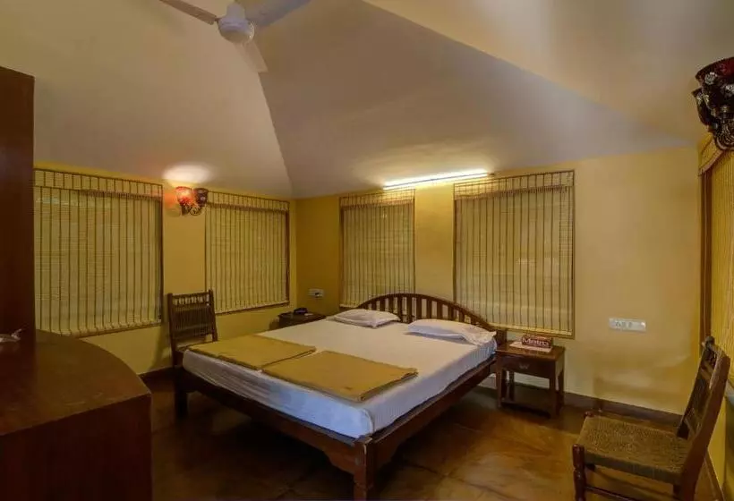 Hotelli Shantai By The Lake