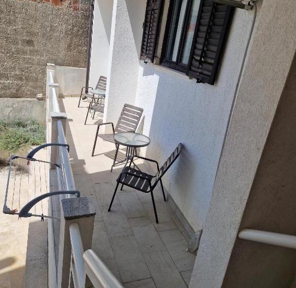 ペンション Guest House Lidus