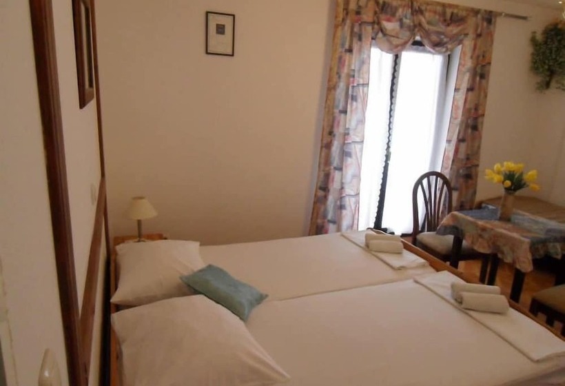 ペンション Guest House Lidus