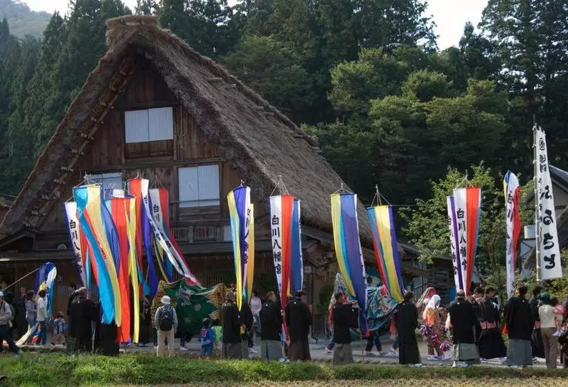 Retkeilymaja Shirakawago Guest House Kei