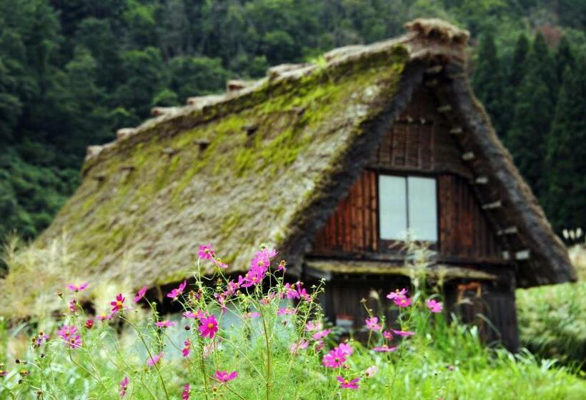 Albergue Shirakawago Guest House Kei