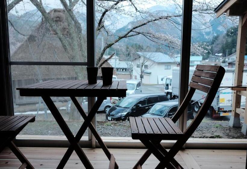 Albergue Shirakawago Guest House Kei