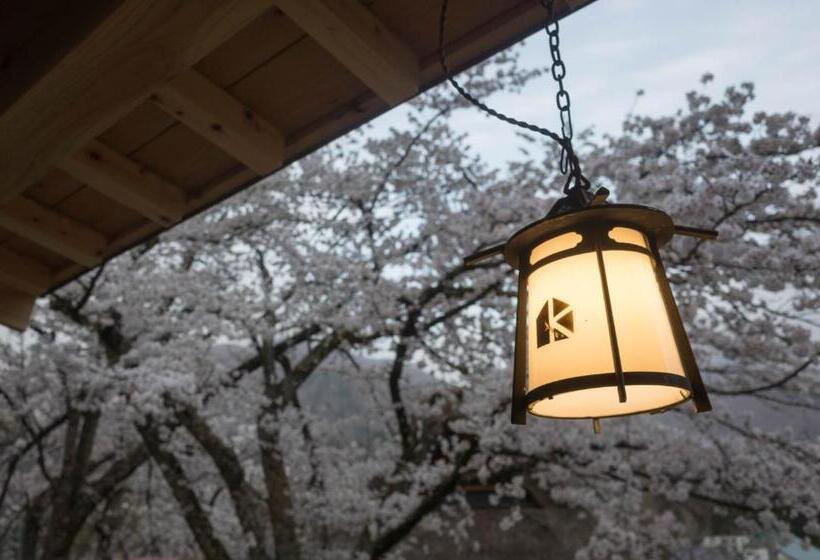 Albergue Shirakawago Guest House Kei