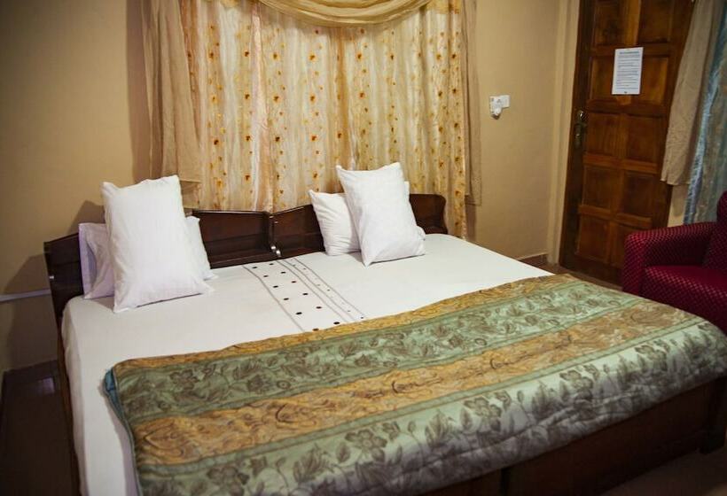 בית מלון כפרי Skyways