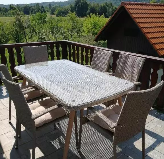 Majatalo Guesthouse Zafran