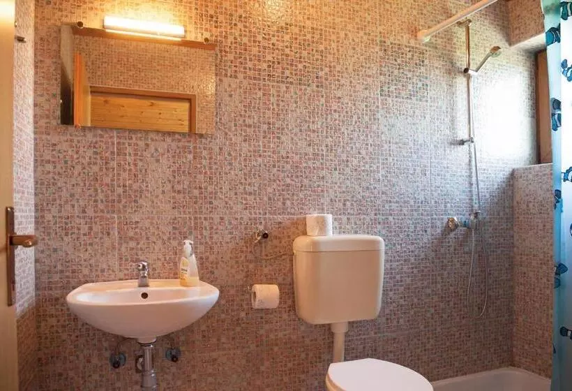 Majatalo Guesthouse Zafran