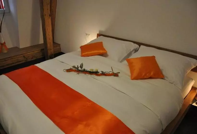 Retkeilymaja Le Relais Du Château Monney