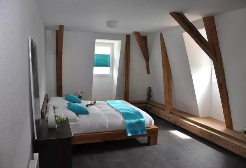 Retkeilymaja Le Relais Du Château Monney