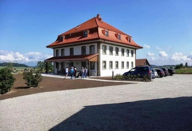 Retkeilymaja Le Relais Du Château Monney