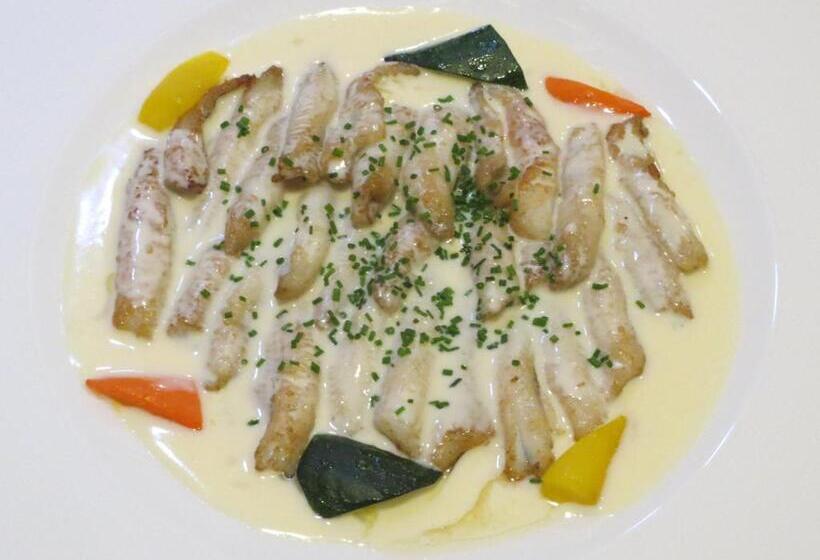 ユースホステル Le Relais Du Château Monney