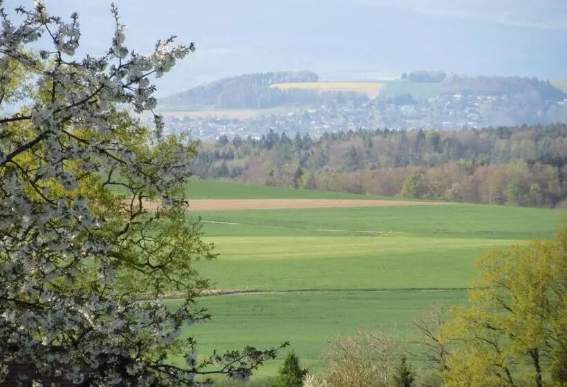 Retkeilymaja Le Relais Du Château Monney