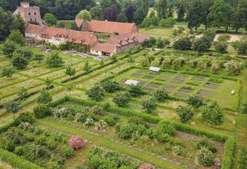 B&b Kasteelhoeve De Kerckhem
