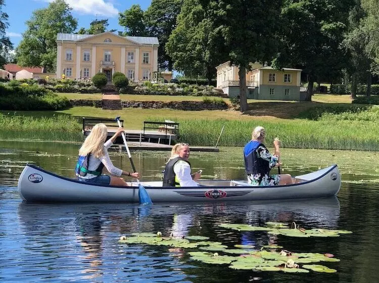 Aamiaismajoitus (B&B) Asa Herrgård