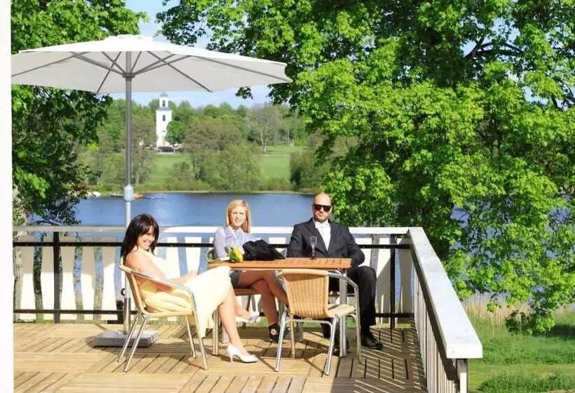 Aamiaismajoitus (B&B) Asa Herrgård