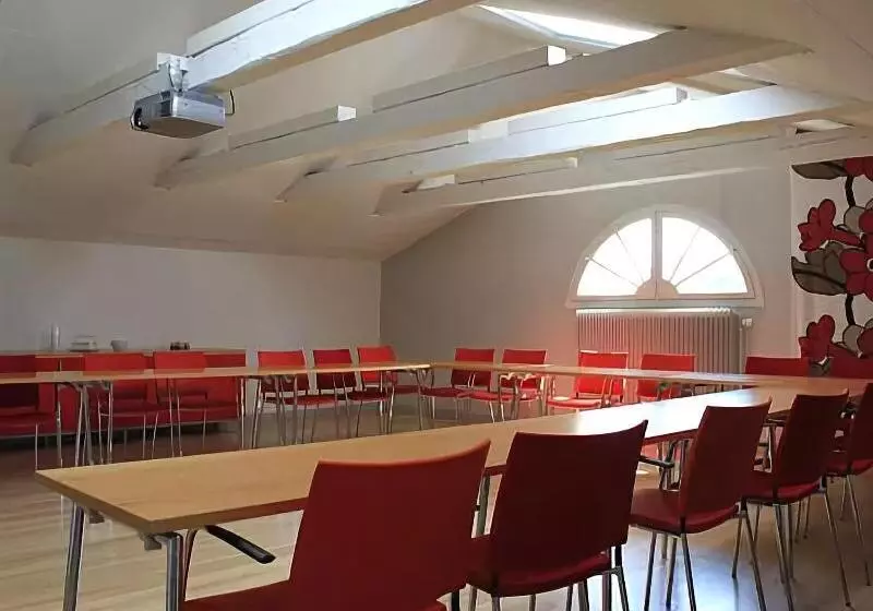 Aamiaismajoitus (B&B) Asa Herrgård