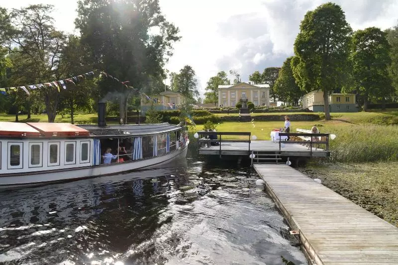 Aamiaismajoitus (B&B) Asa Herrgård