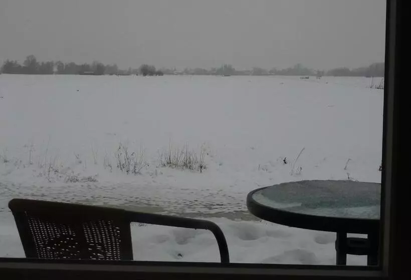 Aamiaismajoitus (B&B) Boerderij De Verwondering