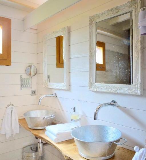 Bed and Breakfast Cabane Dans Les Arbres / Swin Golf De Cremin