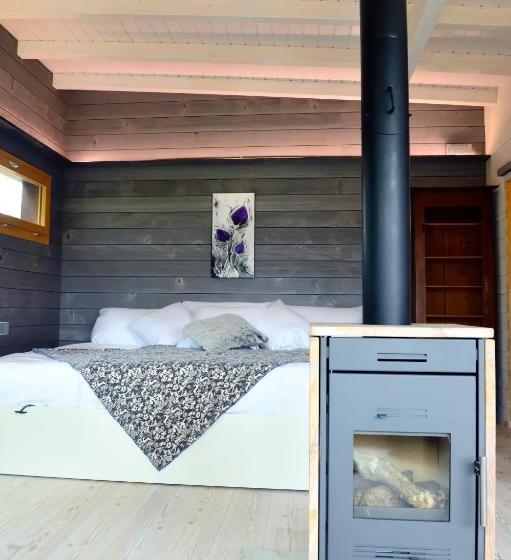 Bed and Breakfast Cabane Dans Les Arbres / Swin Golf De Cremin