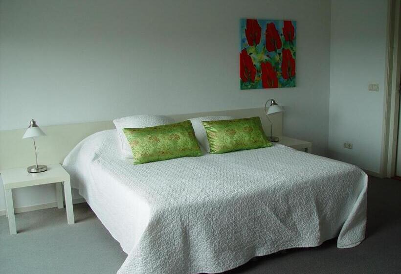 Bed and Breakfast Piaam State