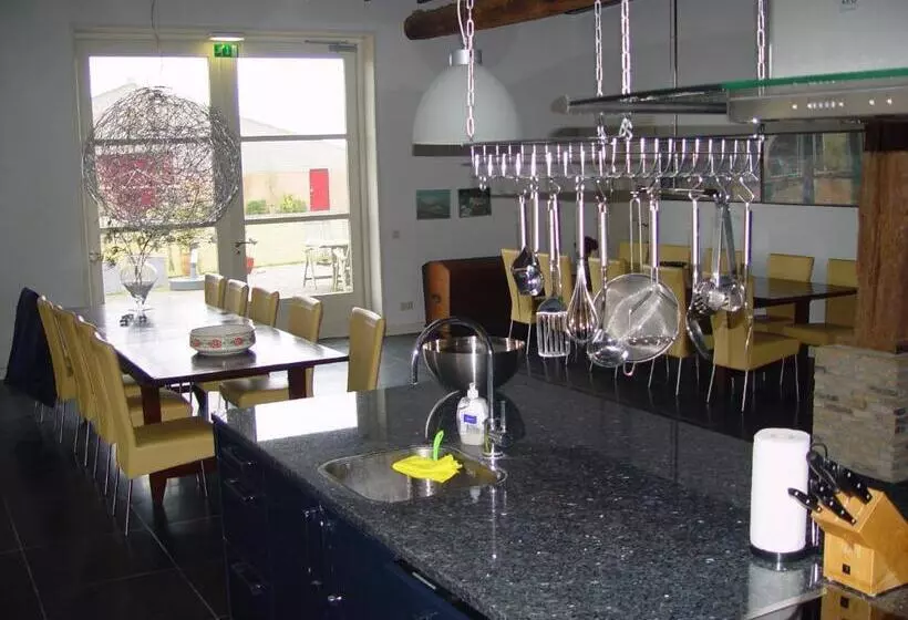 ベッドアンドブレックファースト Piaam State