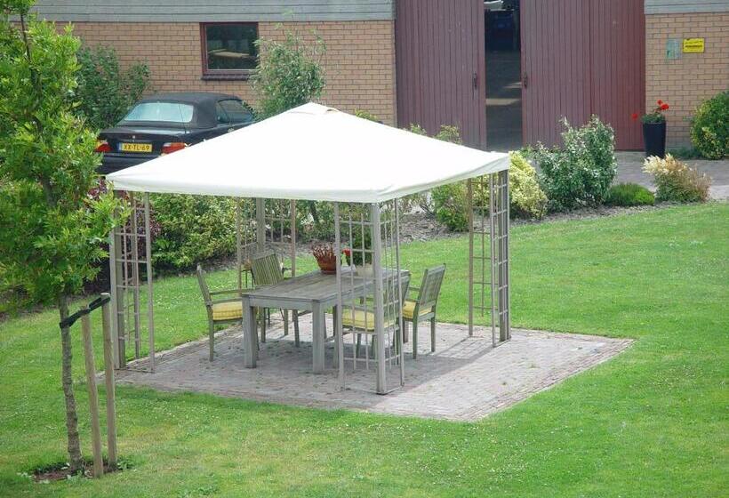 Bed and Breakfast Piaam State