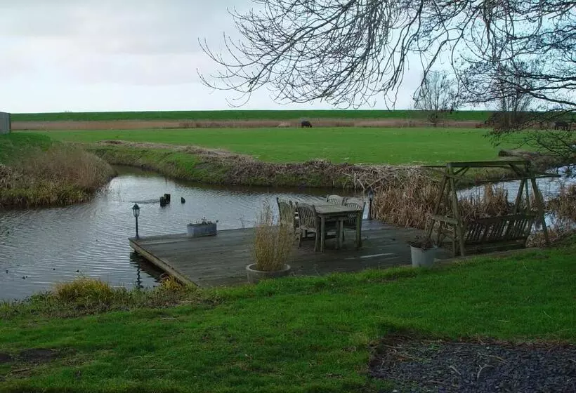 ベッドアンドブレックファースト Piaam State