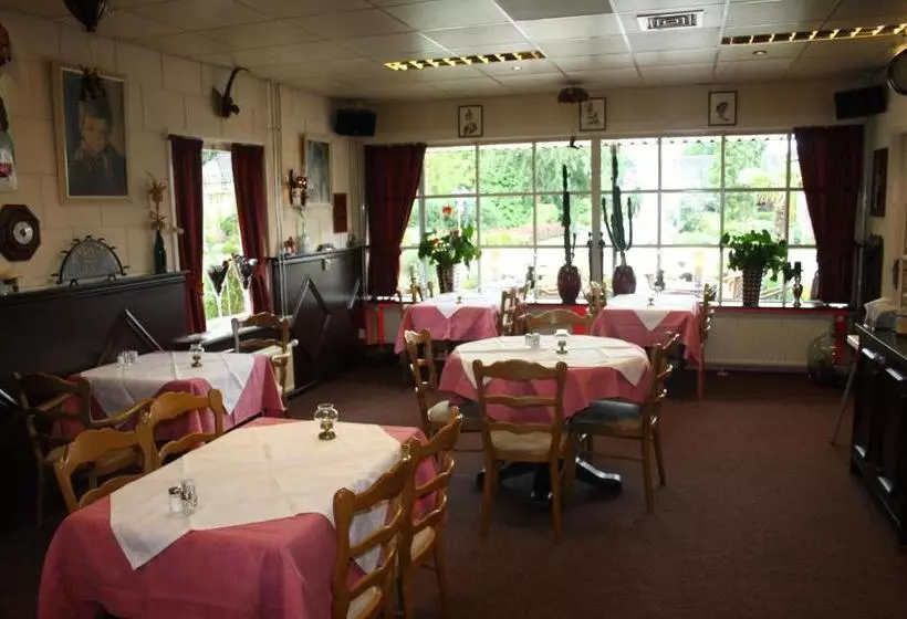 Hotelli Café Restaurant Snackbar Beerzerveld