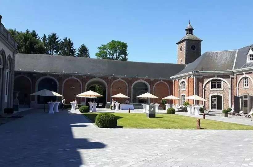 هتل Château De Vierset