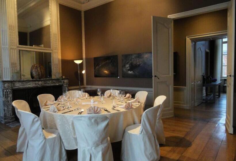 هتل Château De Vierset