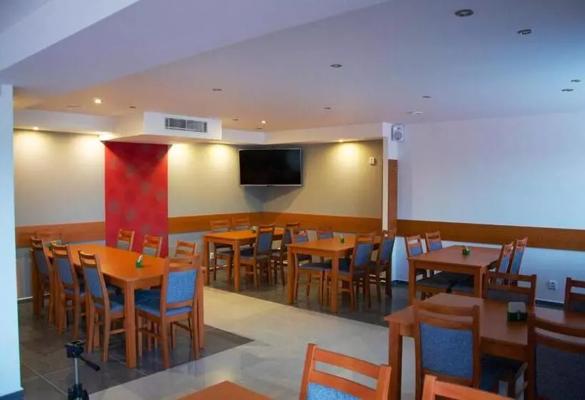 Hotelli Penzión Trio