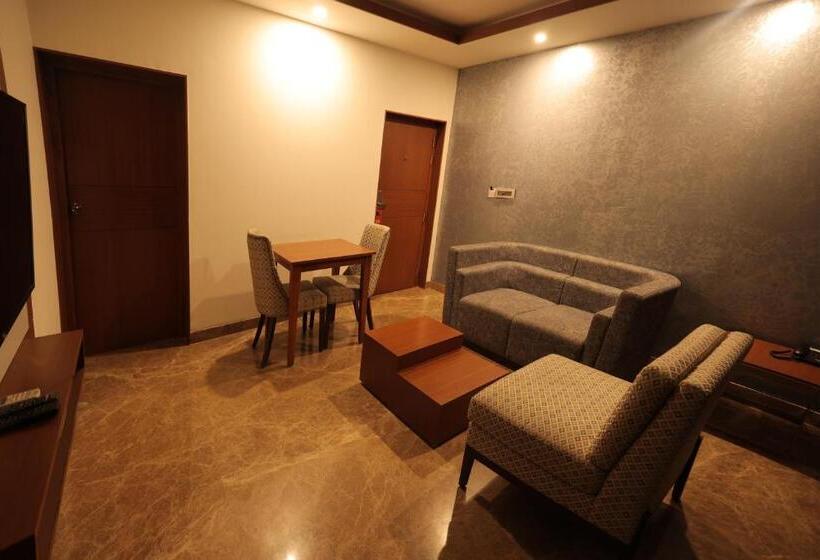 Отель Poppys Vista