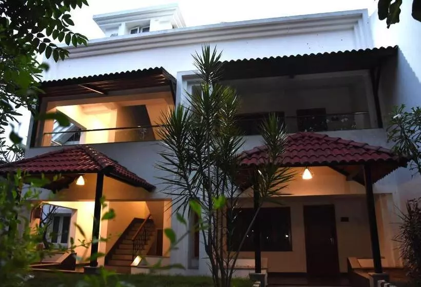 Hotelli Poppys Vista