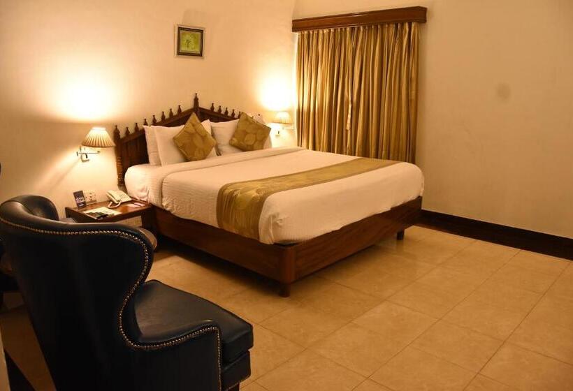 Отель Poppys Vista