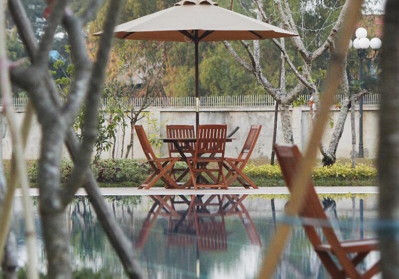 Pursat Riverside Hotel & Spa