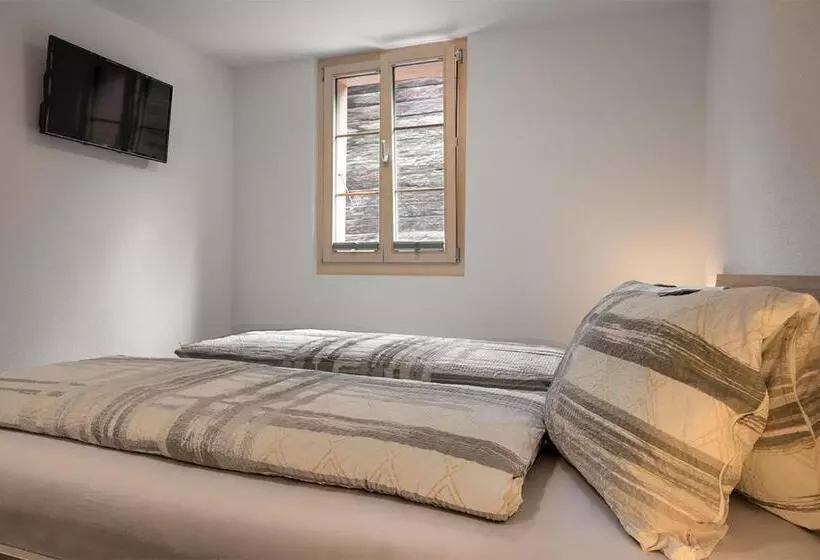 Hotelli Restaurant Drei Tannen