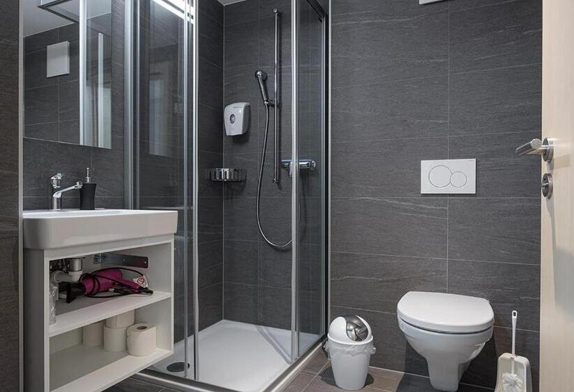 ホテル Restaurant Drei Tannen