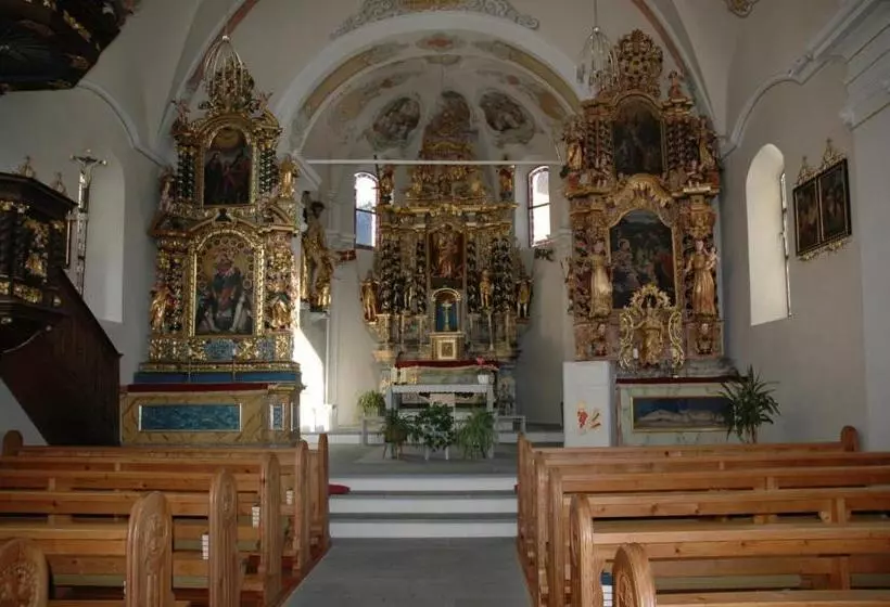 Hotelli Restaurant Drei Tannen