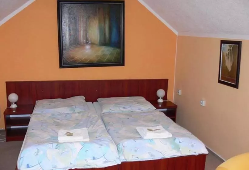 Majatalo Penzion Mata