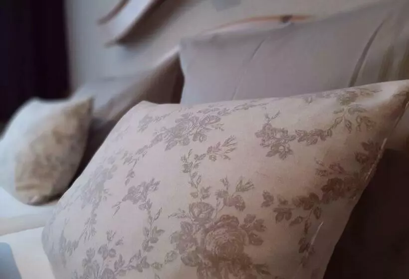 Majatalo Restaurant & Hotel Zur Falkenhöhe