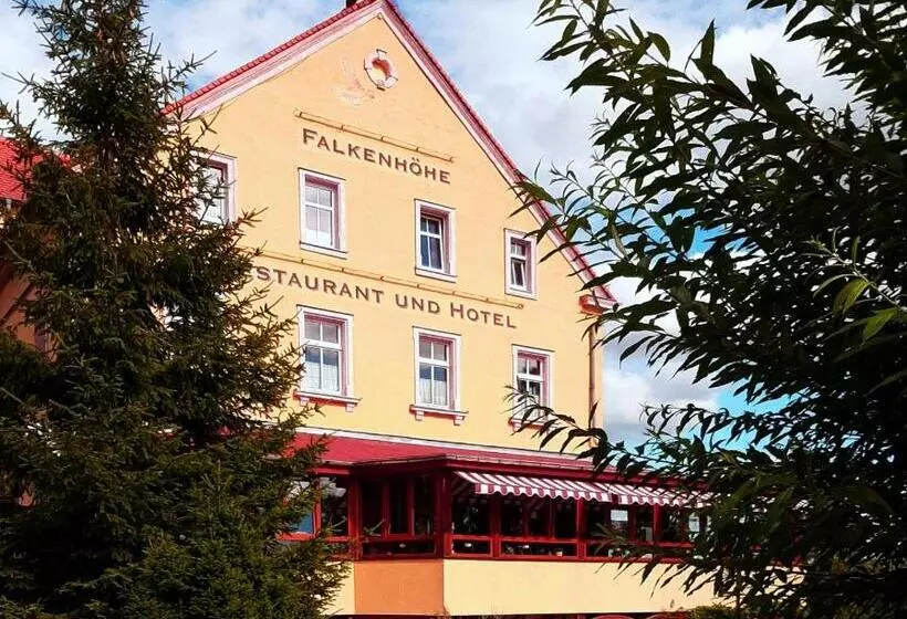 Majatalo Restaurant & Hotel Zur Falkenhöhe