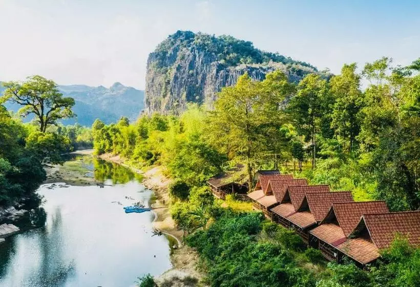 Majatalo Springriver Resort