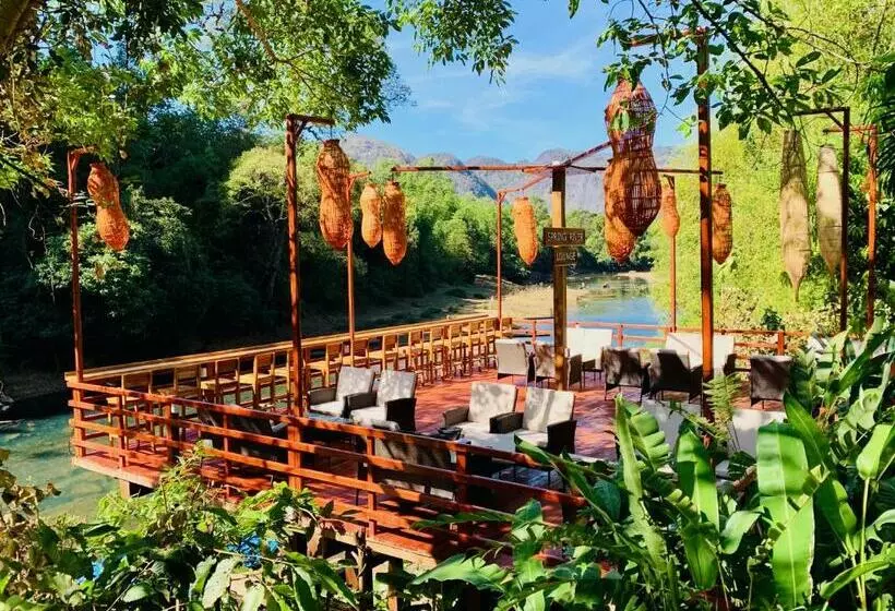 Majatalo Springriver Resort