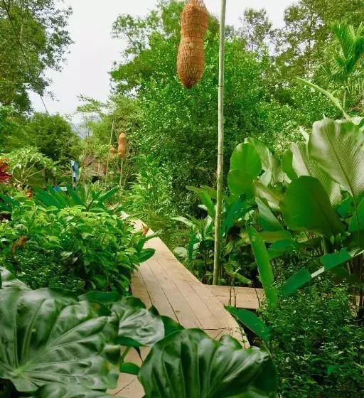 Majatalo Springriver Resort