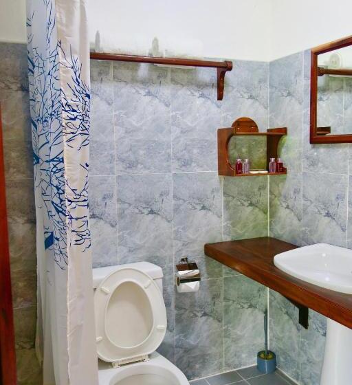 פנסיון Springriver Resort