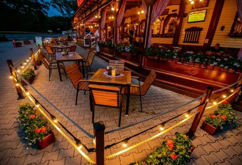 Pensiune Restaurant Lyra