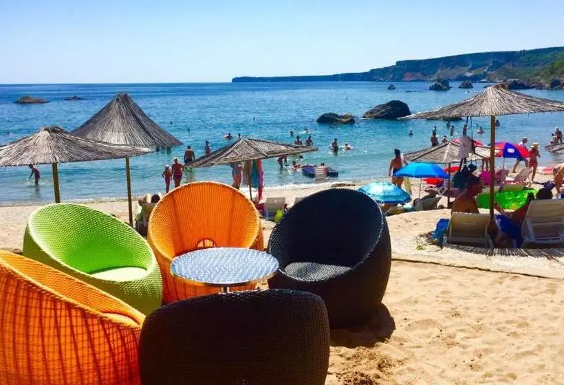 استراحتگاه Rusalka Holiday Village