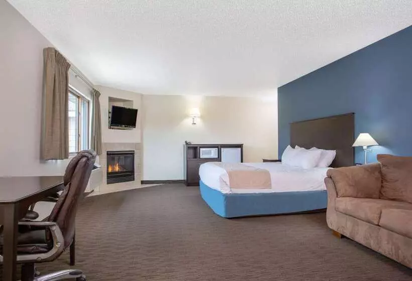 هتل Americinn By Wyndham Green Bay West